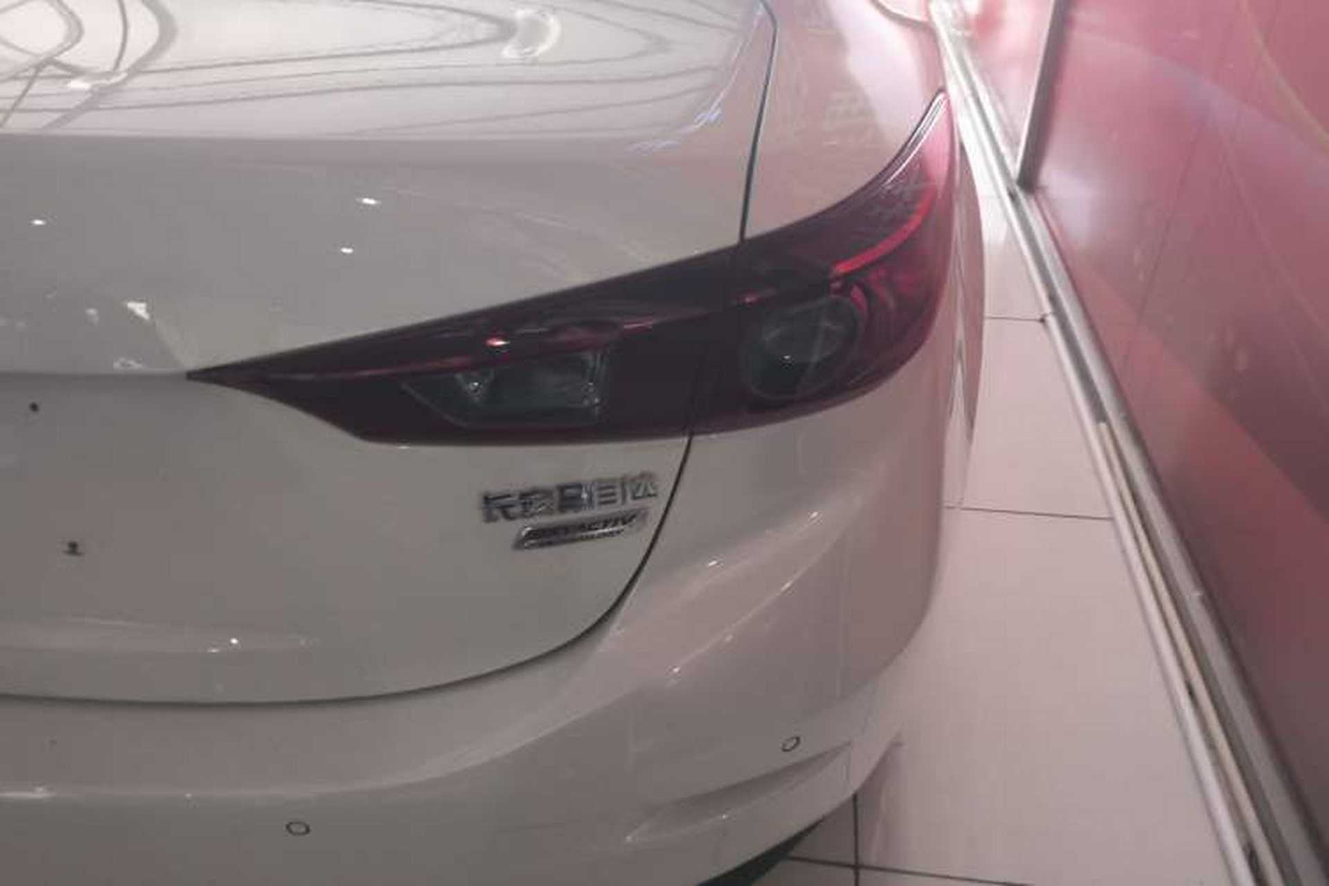 Used Mazda 3 Axela 2017 Sedan 1.5L Automatic Comfort Model Emission Standard China V Right Rear Taillight