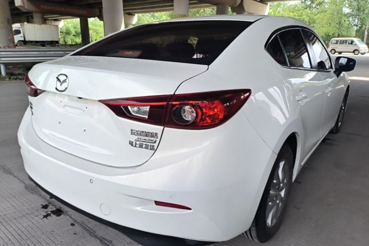 Used Mazda 3 Axela 2017 Sedan 1.5L Automatic Comfort Model Emission Standard China V Right Rear Taillight