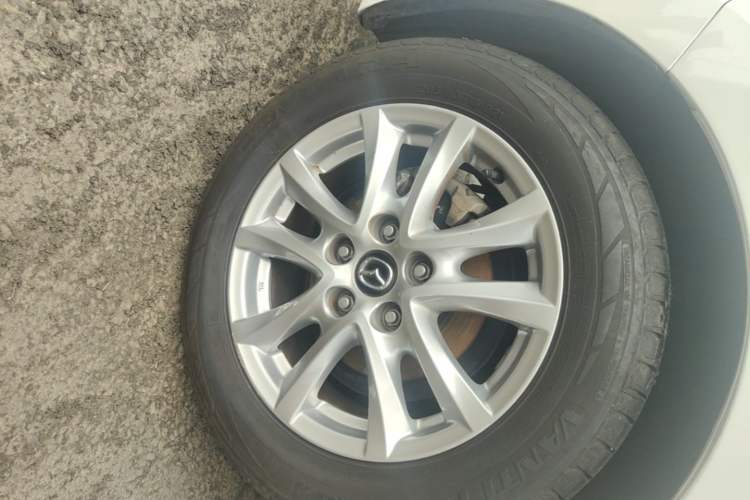 Used Mazda 3 Axela 2017 Sedan 1.5L Automatic Comfort Model Emission Standard China V Right Rear Wheel Hub