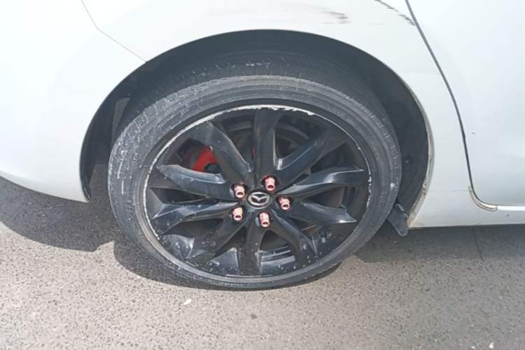 Used Mazda 3 Axela 2017 Hatchback 2.0L Automatic Sport Model China V Emission Standard Right Rear Wheel Hub