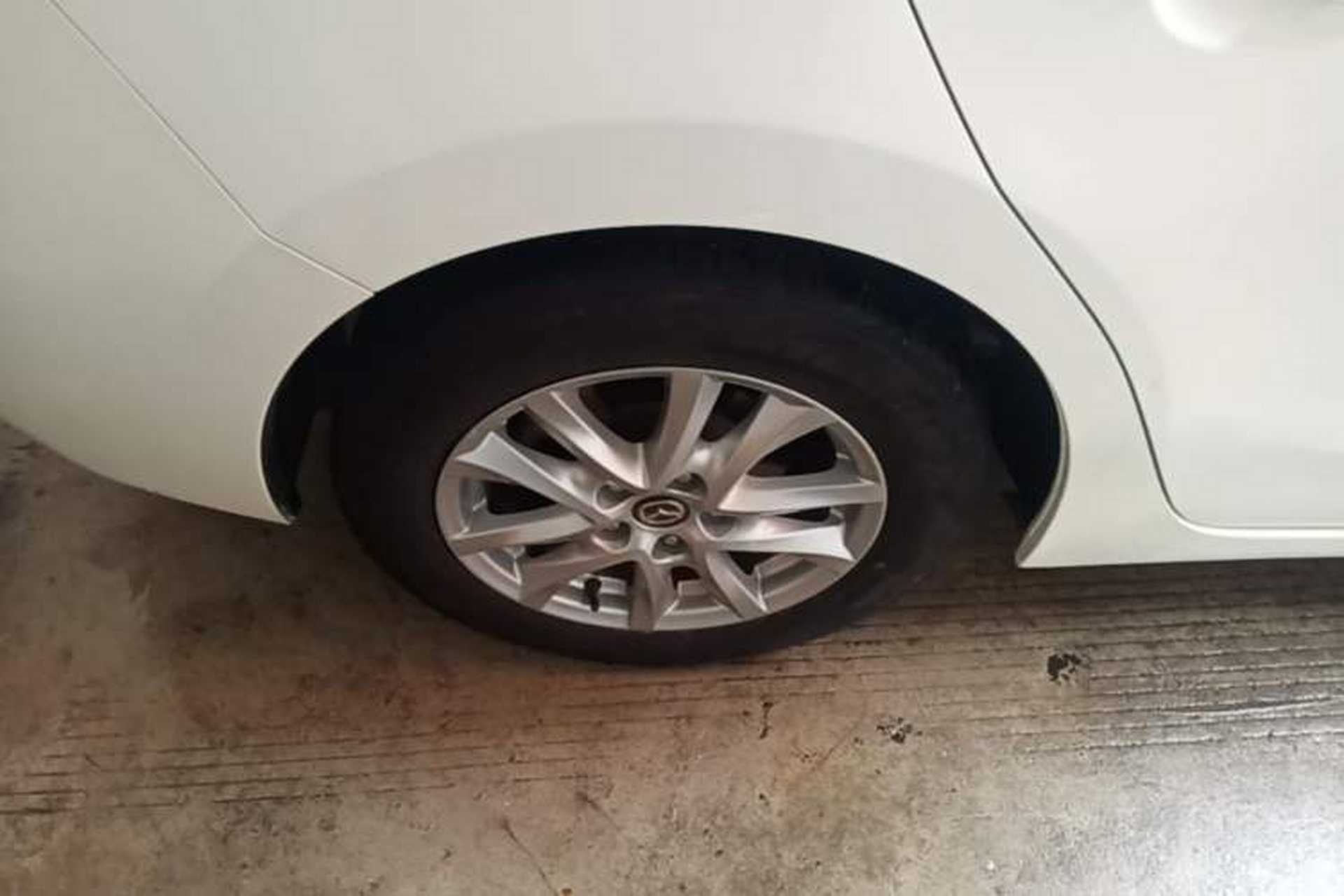 Used Mazda 3 Axela 2017 Sedan 1.5L Automatic Comfort Model Emission Standard China V Right Rear Wheel Hub