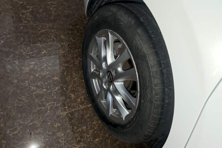 Used Mazda 3 Axela 2017 Sedan 1.5L Automatic Comfort Model Emission Standard China V Right Rear Wheel Hub