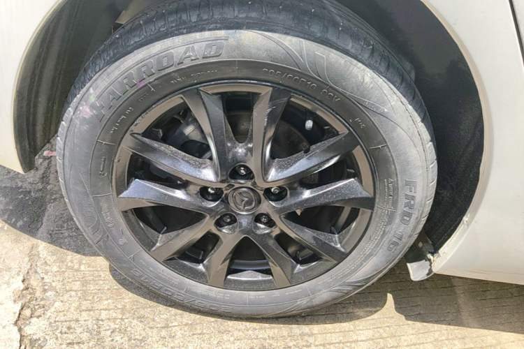 Used Mazda 3 Axela 2017 Sedan 1.5L Automatic Luxury Model Emission Standard China V Right Rear Wheel Hub