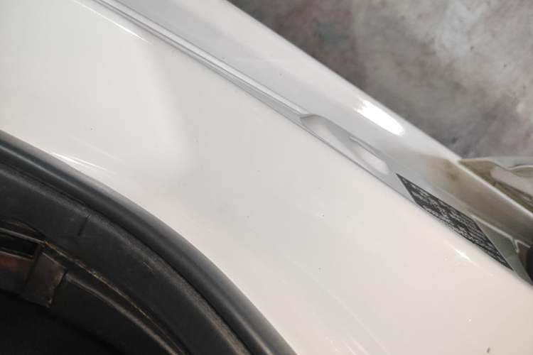 Used Mazda 3 Axela 2017 Sedan 2.0L Automatic Prestige Model China V Standard Right Side Sill