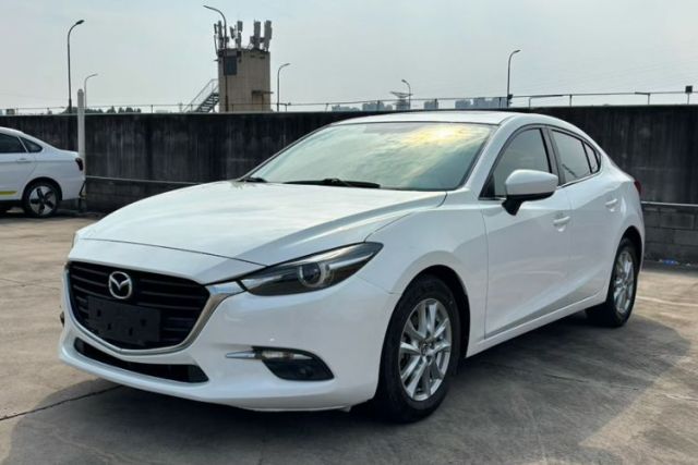 Used Mazda 3 Axela 2017 Sedan 1.5L Automatic Luxury Model Emission Standard China V