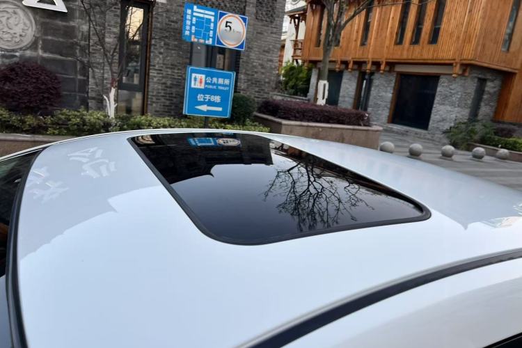 Used Mazda 3 Axela 2017 Sedan 1.5L Manual Luxury Model Emission Standard China V Roof