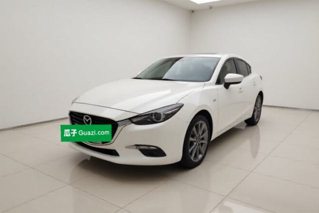 Gebrauchter Mazda 3 Axela 2017 Hatchback 2.0L Automatic Luxury Model Emission Standard China V