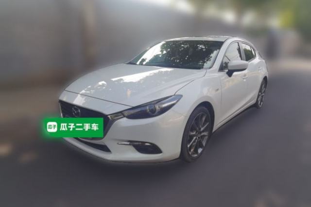 Used Mazda 3 Axela 2017 Hatchback 2.0L Automatic Luxury Model Emission Standard China V