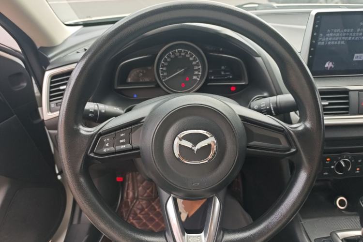 Used Mazda 3 Axela 2017 Sedan 1.5L Automatic Comfort Model Emission Standard China V Steering Wheel