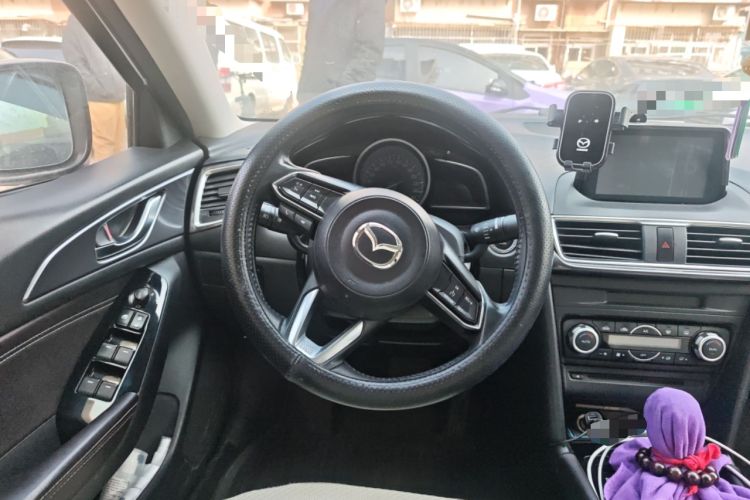 Used Mazda 3 Axela 2017 Sedan 2.0L Automatic Prestige Model China V Standard Steering Wheel