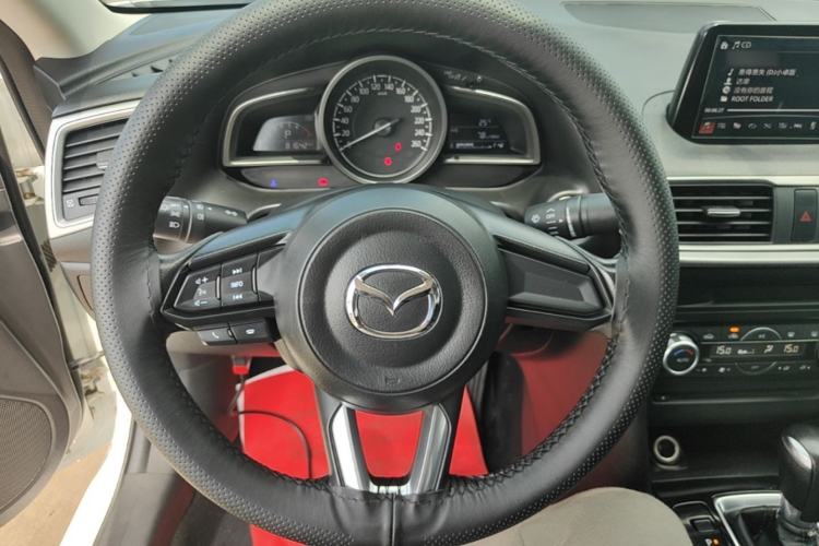 Used Mazda 3 Axela 2017 Sedan 1.5L Automatic Luxury Model Emission Standard China V Steering Wheel