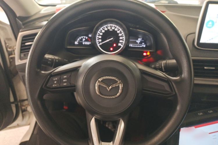 Used Mazda 3 Axela 2017 Sedan 1.5L Automatic Comfort Model Emission Standard China V Steering Wheel