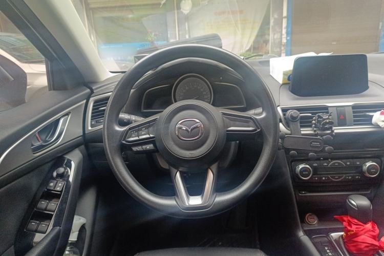 Used Mazda 3 Axela 2017 Sedan 1.5L Automatic Luxury Model Emission Standard China V Steering Wheel