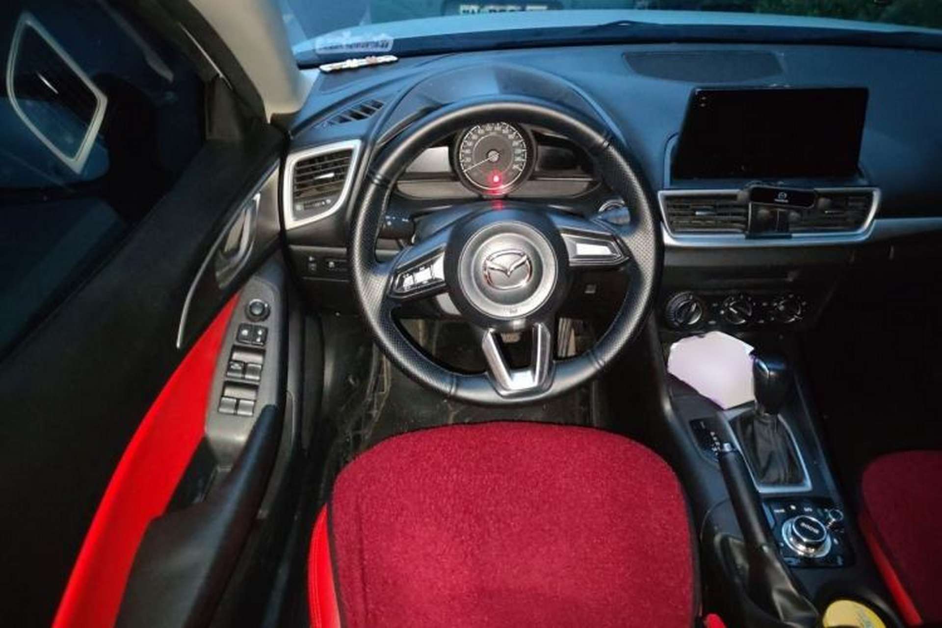 Used Mazda 3 Axela 2017 Sedan 1.5L Automatic Comfort Model Emission Standard China V Steering Wheel