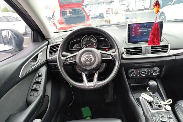 Used Mazda 3 Axela 2017 Sedan 1.5L Automatic Comfort Model Emission Standard China V Steering Wheel