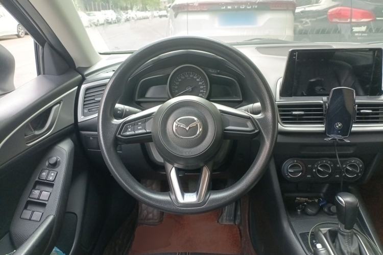 Used Mazda 3 Axela 2017 Sedan 1.5L Automatic Comfort Model Emission Standard China V Steering Wheel