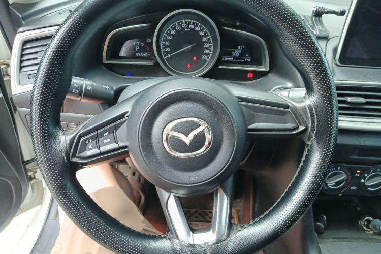 Used Mazda 3 Axela 2017 Sedan 1.5L Automatic Comfort Model China VI Standard Steering Wheel
