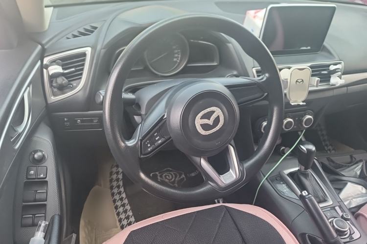 Used Mazda 3 Axela 2017 Sedan 1.5L Automatic Comfort Model Emission Standard China V Steering Wheel