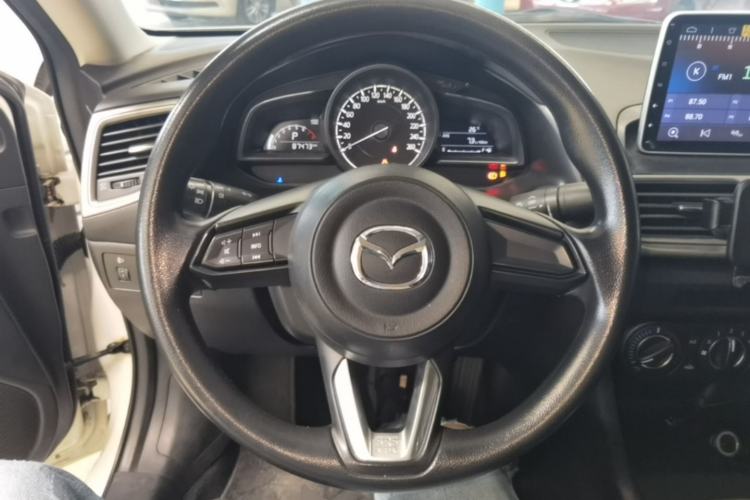 Used Mazda 3 Axela 2017 Sedan 1.5L Automatic Comfort Model Emission Standard China V Steering Wheel