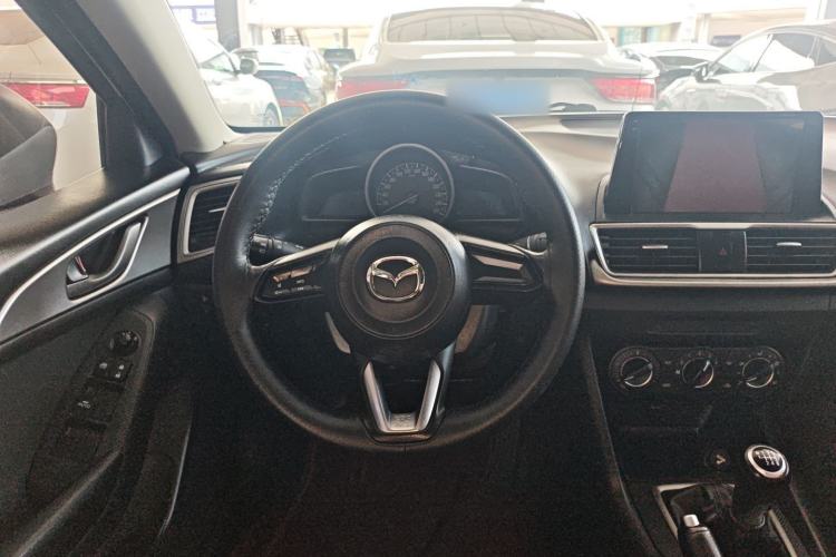 Used Mazda 3 Axela 2017 Sedan 1.5L Manual Comfort Model Emission Standard China V Steering Wheel
