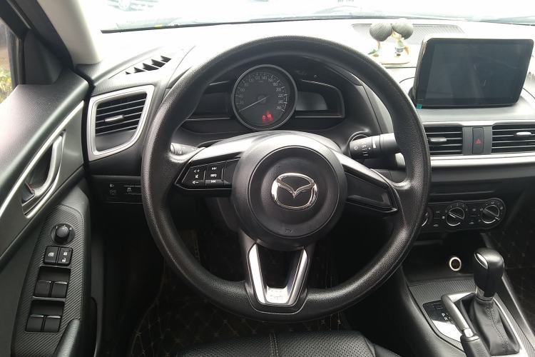 Used Mazda 3 Axela 2017 Sedan 1.5L Automatic Comfort Model China VI Standard Steering Wheel
