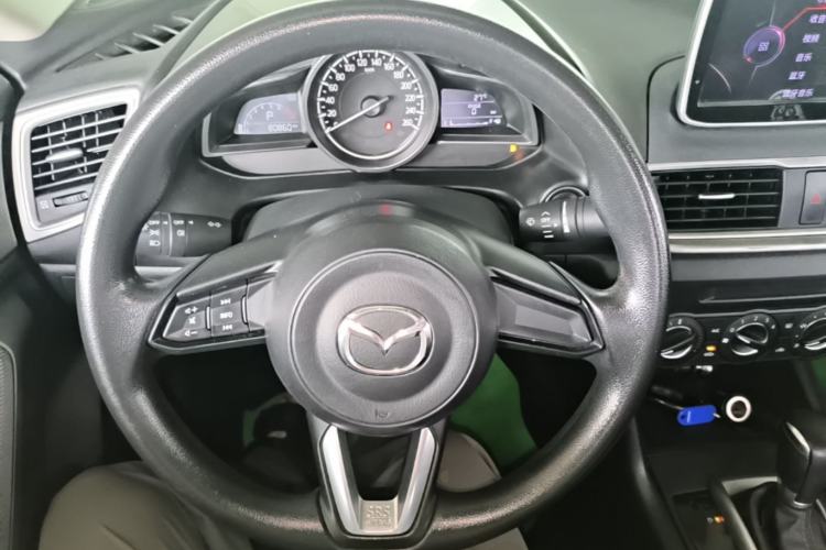 Used Mazda 3 Axela 2017 Sedan 1.5L Automatic Comfort Model Emission Standard China V Steering Wheel