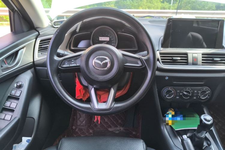 Used Mazda 3 Axela 2017 Sedan 1.5L Manual Comfort Model Emission Standard China V Steering Wheel