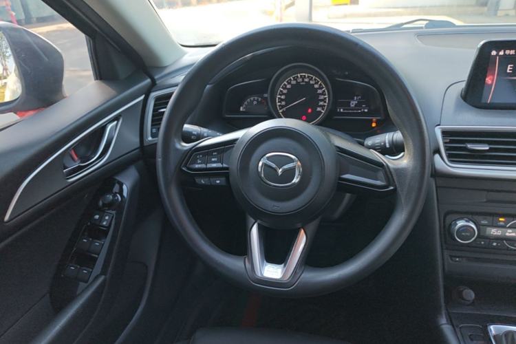 Used Mazda 3 Axela 2017 Sedan 1.5L Automatic Luxury Model Emission Standard China V Steering Wheel