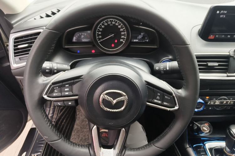 Used Mazda 3 Axela 2017 Sedan 2.0L Automatic Prestige Model China VI Standard Steering Wheel