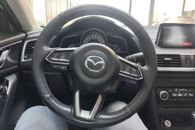 Used Mazda 3 Axela 2017 Sedan 1.5L Automatic Prestige Model China V Standard Steering Wheel