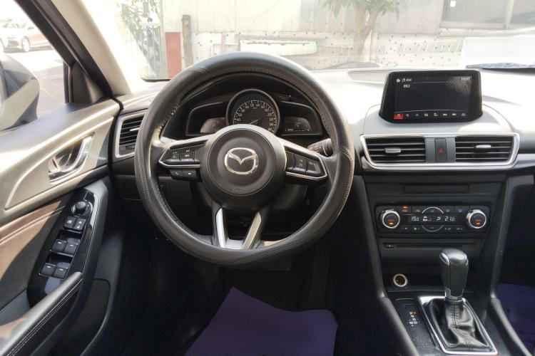 Used Mazda 3 Axela 2017 Sedan 2.0L Automatic Prestige Model China V Standard Steering Wheel