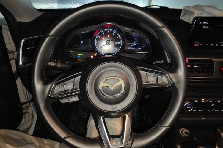 Used Mazda 3 Axela 2017 Sedan 2.0L Automatic Prestige Model China V Standard Steering Wheel