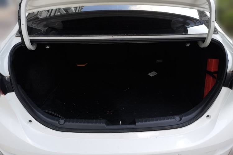 Used Mazda 3 Axela 2017 Sedan 1.5L Automatic Comfort Model Emission Standard China V Trunk