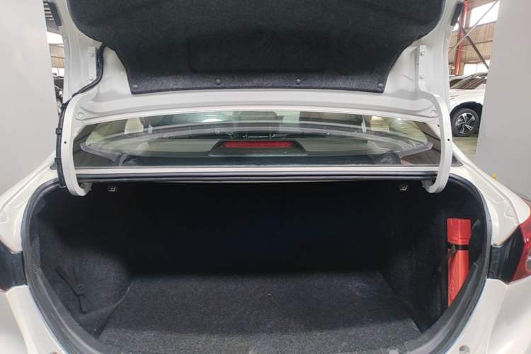 Used Mazda 3 Axela 2017 Sedan 2.0L Automatic Prestige Model China V Standard Trunk