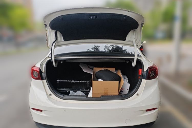 Used Mazda 3 Axela 2017 Sedan 2.0L Automatic Prestige Model China VI Standard Trunk