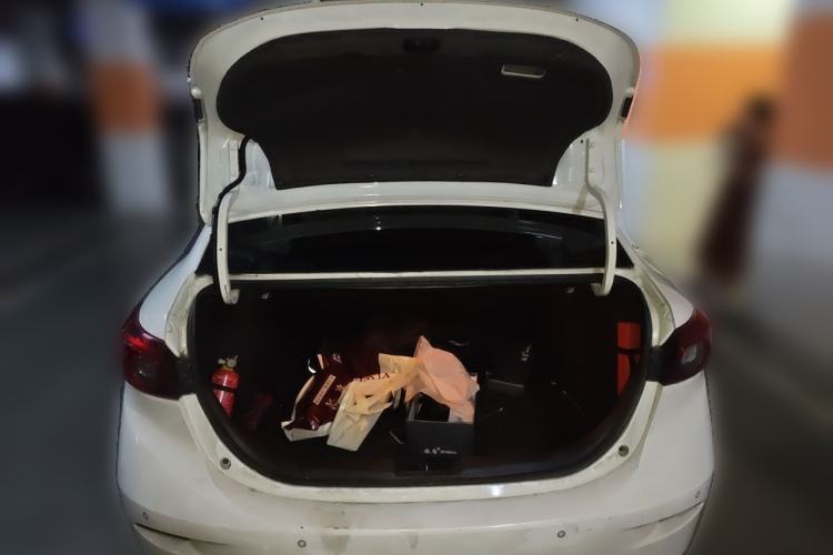 Used Mazda 3 Axela 2017 Sedan 1.5L Automatic Luxury Model China VI Standard Trunk
