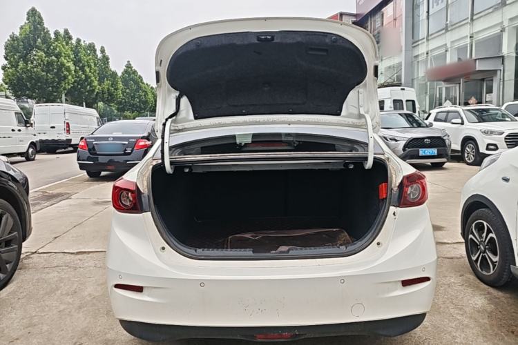 Used Mazda 3 Axela 2017 Sedan 1.5L Automatic Comfort Model Emission Standard China V Trunk