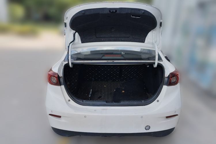 Used Mazda 3 Axela 2017 Sedan 1.5L Manual Comfort Model Emission Standard China V Trunk