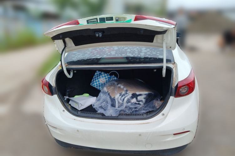 Used Mazda 3 Axela 2017 Sedan 1.5L Automatic Comfort Model Emission Standard China V Trunk