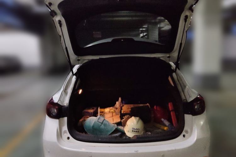 Used Mazda 3 Axela 2017 Hatchback 1.5L Automatic Comfort Model China VI Standard Trunk