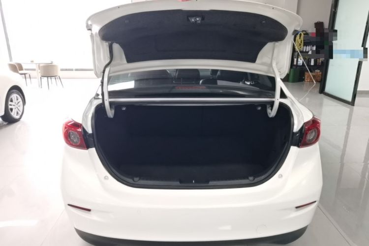 Used Mazda 3 Axela 2017 Sedan 1.5L Automatic Luxury Model Emission Standard China V Trunk