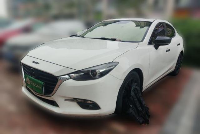 Używany Mazda 3 Axela 2017 Sedan 1.5L Automatic Luxury Model Emission Standard China V