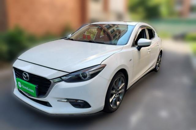 Used Mazda 3 Axela 2017 Hatchback 2.0L Automatic Luxury Model Emission Standard China V