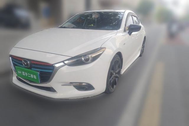 Used Mazda 3 Axela 2017 Hatchback 2.0L Automatic Sport Model China V Emission Standard