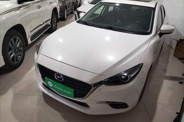 Mazda 3 Axela 2017 Sedan 1.5L Automatic Luxury Model Emission Standard China V с пробегом