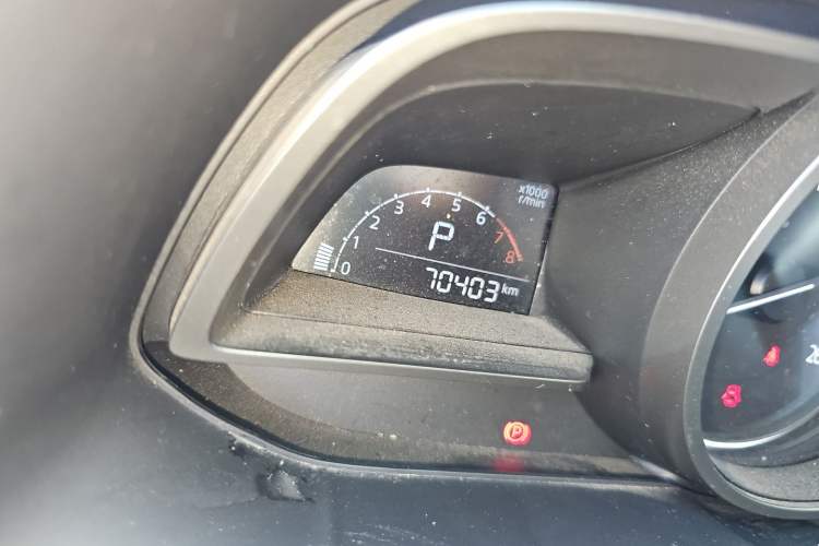 Used Mazda 3 Axela 2019 Cloud-Controlled Sedan 1.5L Automatic Luxury Model China VI Standard Instrument Cluster