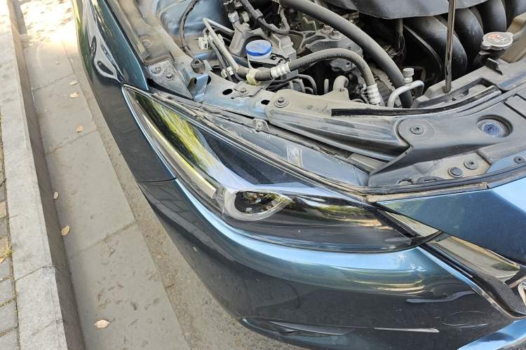 Used Mazda 3 Axela 2019 Cloud-Controlled Sedan 1.5L Automatic Luxury Model China VI Standard Right Front Headlight