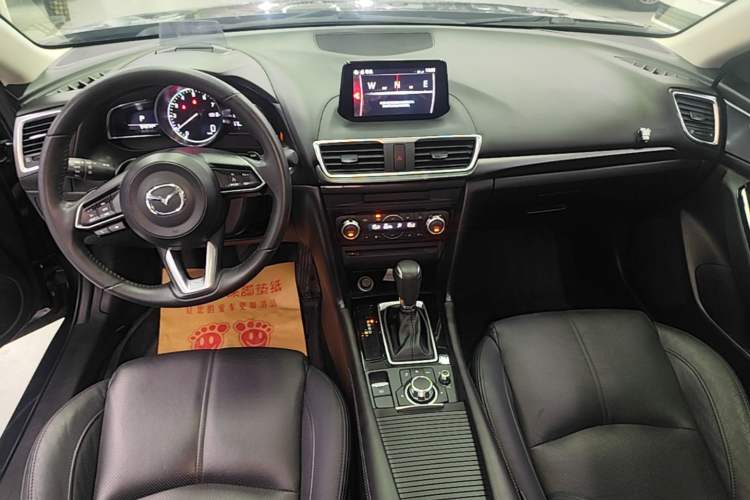 Used Mazda 3 Axela 2019 CloudControl Edition Hatchback 2.0L Automatic Sport Model China VI Standard Audio And AC Panel