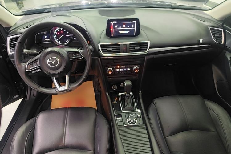 Used Mazda 3 Axela 2019 CloudControl Edition Hatchback 2.0L Automatic Sport Model China VI Standard Center Console