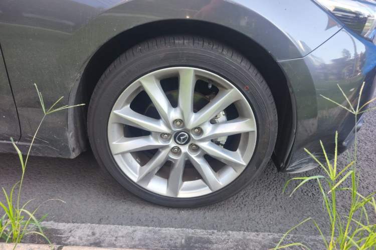 Used Mazda 3 Axela 2019 Cloud-Controlled Version Sedan 2.0L Automatic Luxury Trim China VI Standard Exterior 1